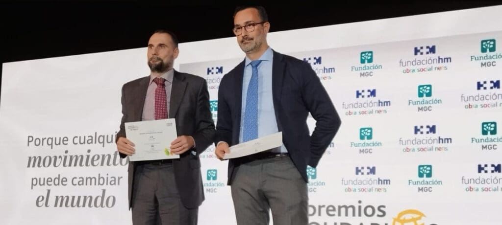 La Fundació MGC premia la Fundació HM Obra Social Nens pel seu projecte “Salut dental solidària”