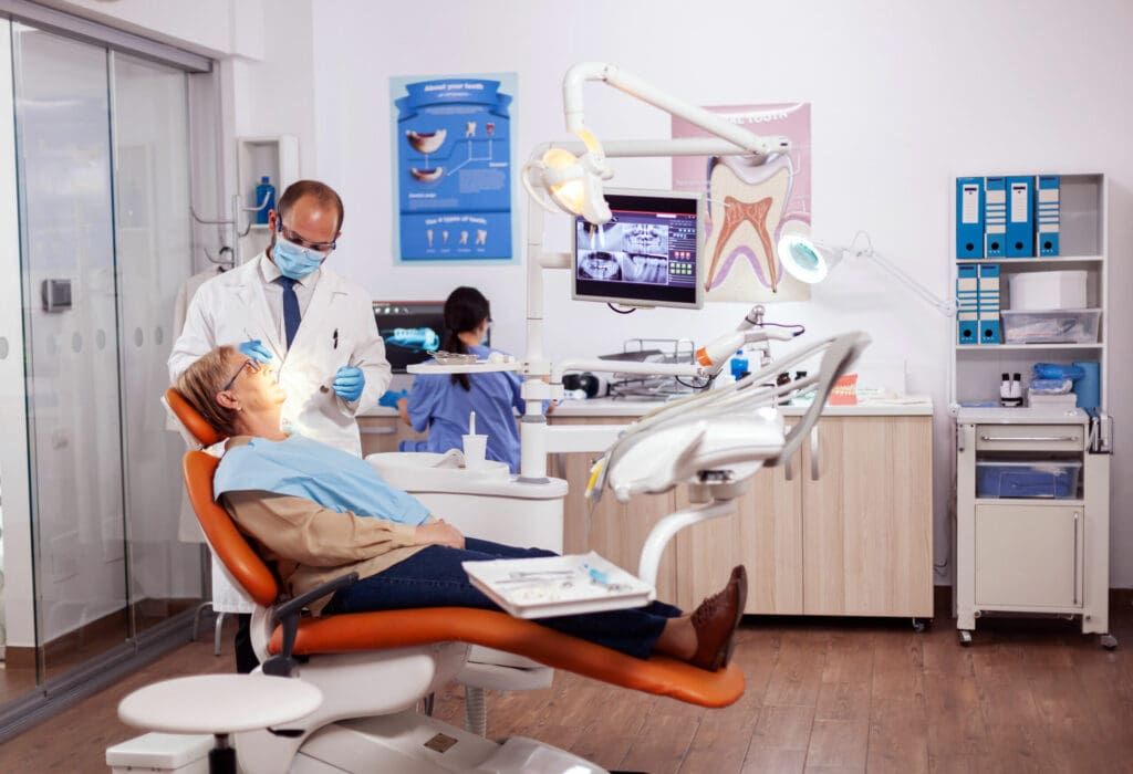 ¿Cómo funcionan los seguros dentales? 
